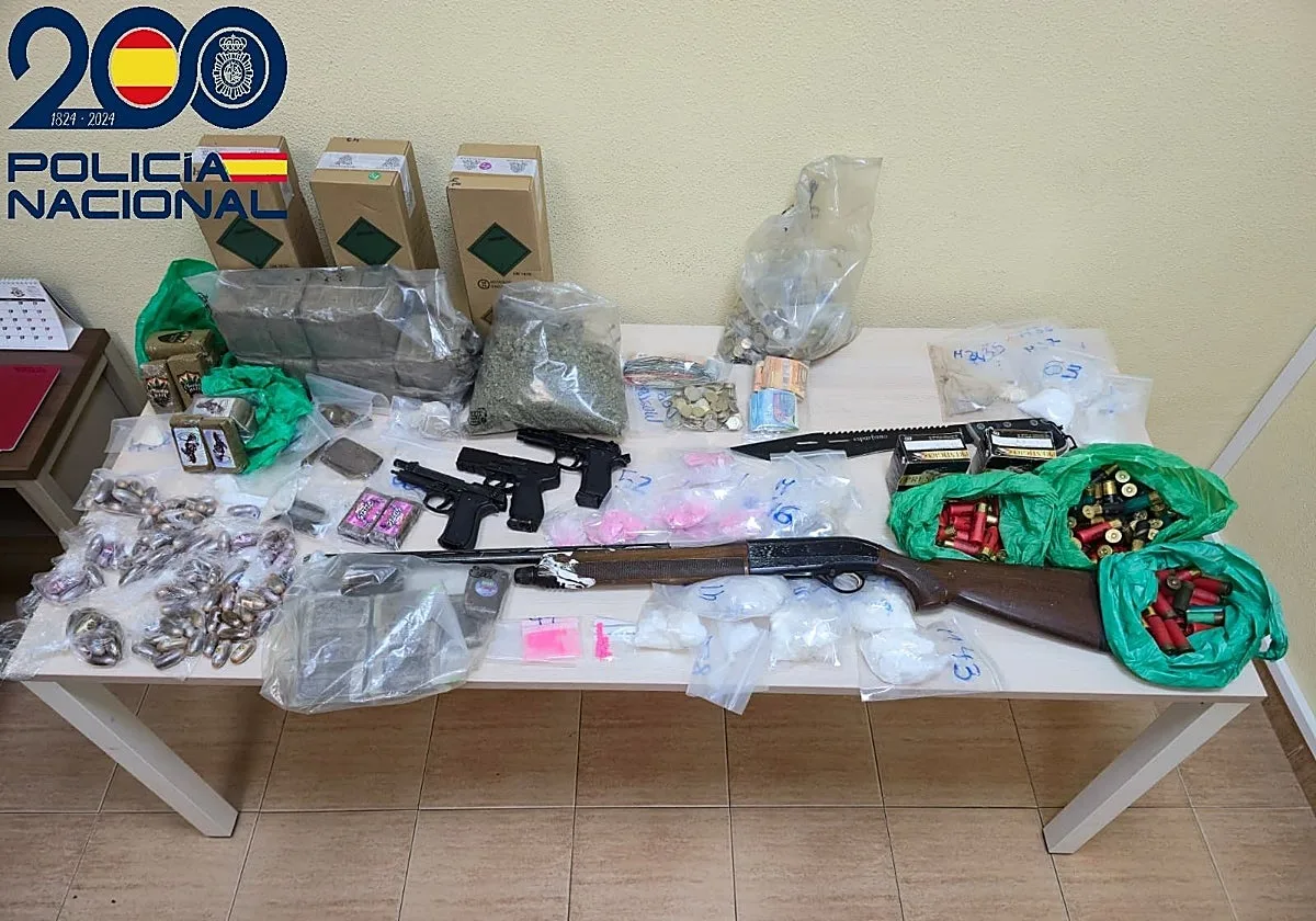 Cae una banda que vendía droga en un bloque de pisos en Sevilla las 24 horas del día