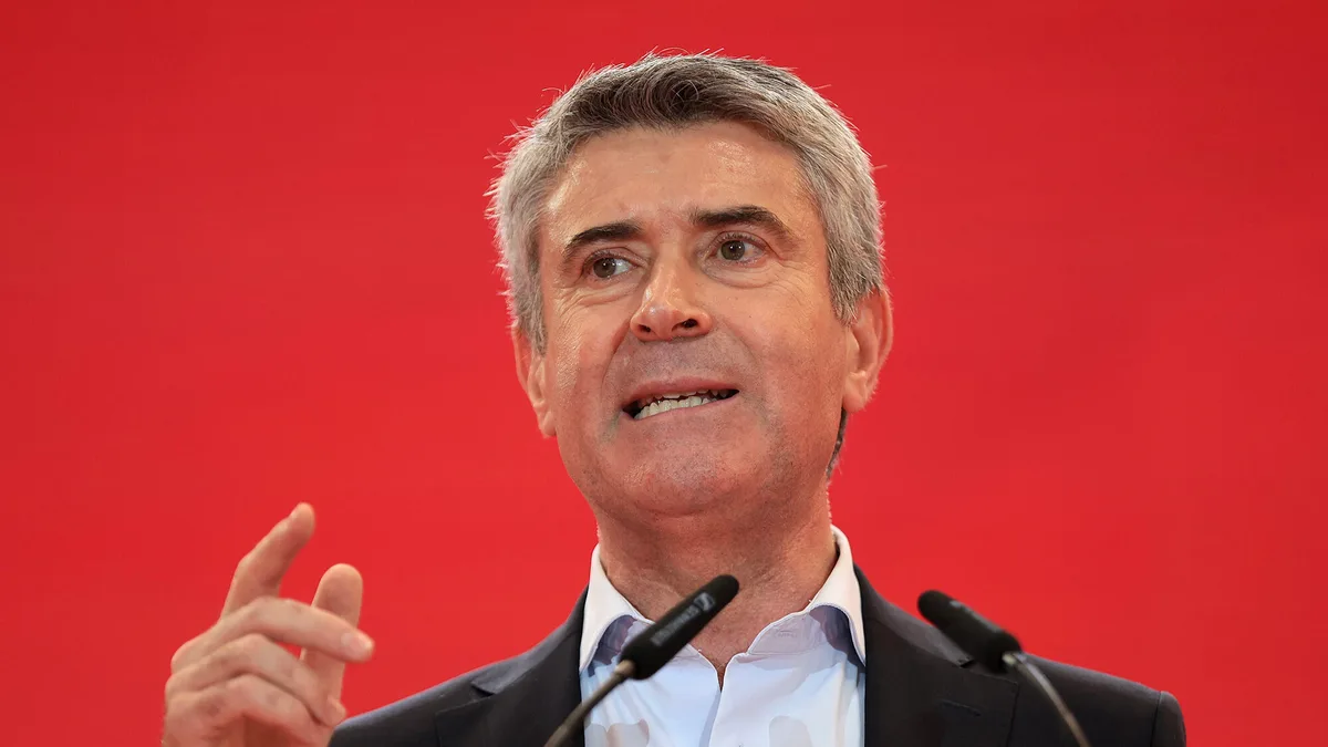 Carneiro pede a Montenegro para revelar razão, valor e financiamento da compra de 13,7% da REN