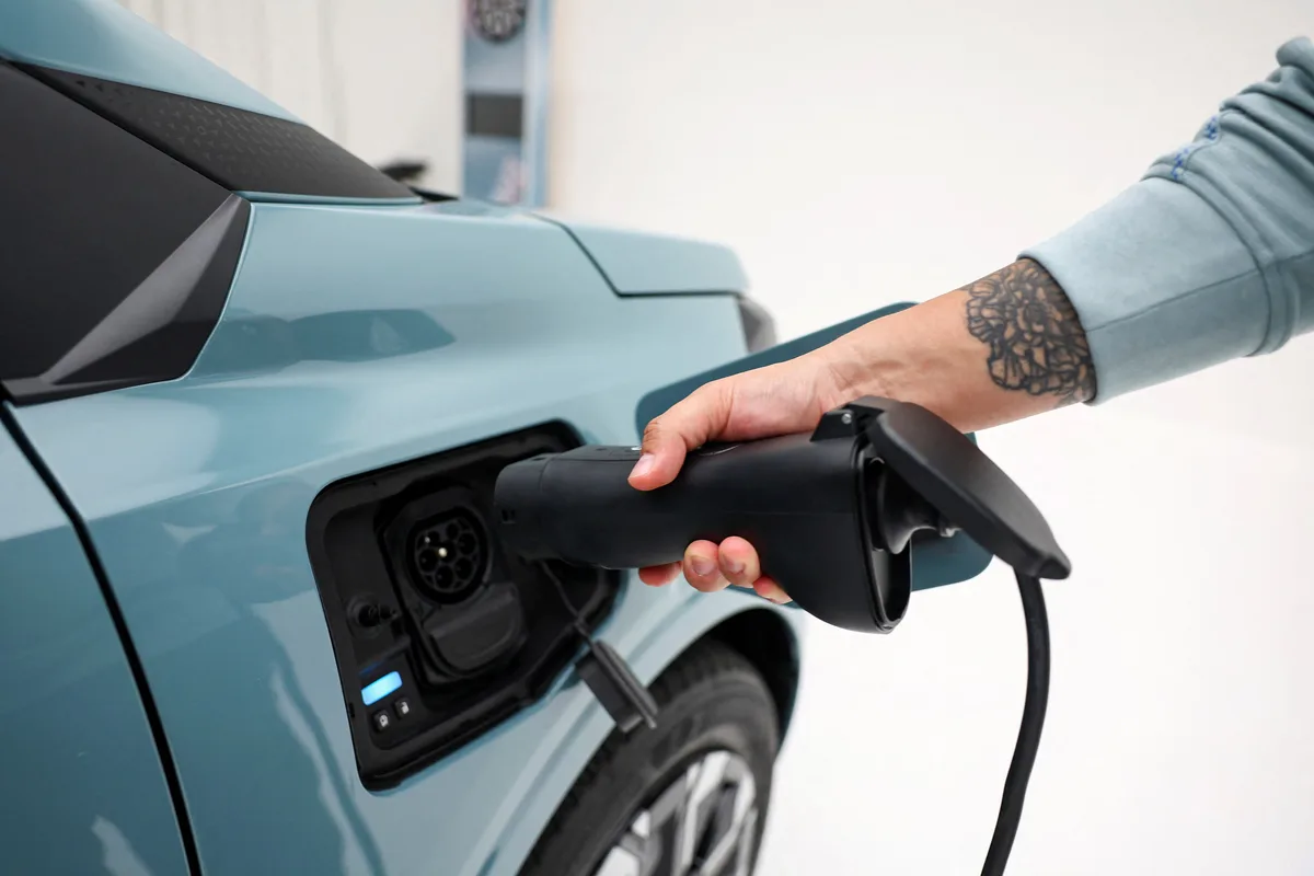 Los autos eléctricos tienen un problema: sus baterías desperdician un 27% de su energía potencial