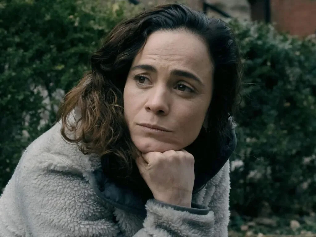 ‘Matéria Escura’: Alice Braga é destaque em INSTIGANTE teaser da 2ª temporada; Confira!