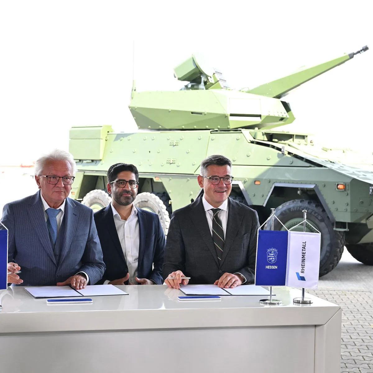 Industrie - Rüstungsunternehmen Rheinmetall investiert rund 260 Millionen Euro in Nordhessen - Flughafen Kassel-Calden soll zur "militärischen Drehscheibe" werden