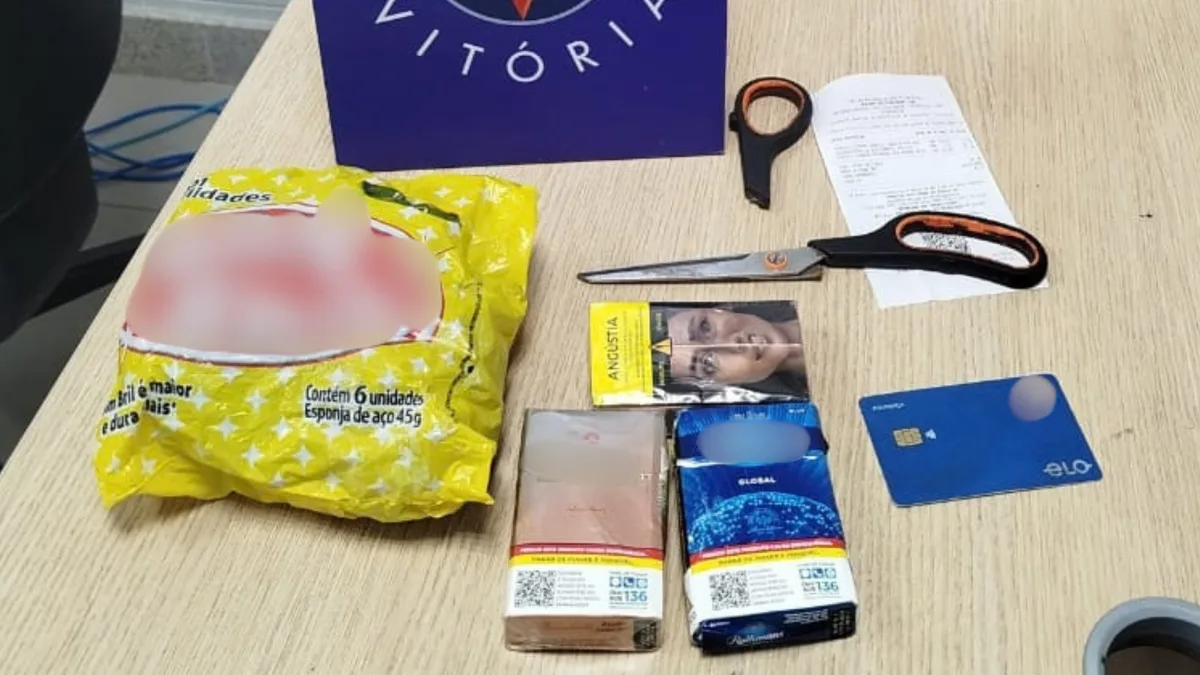 Dois funcionários são feridos com tesoura durante furto em supermercado de Vitória