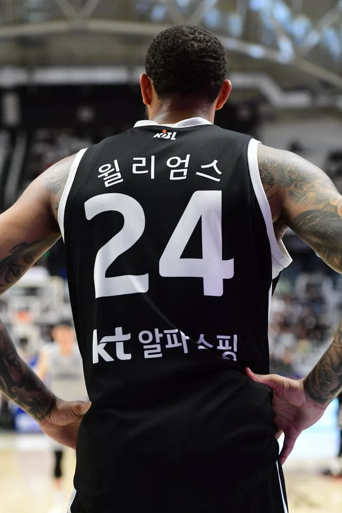 서울 삼성 또 다른 날벼락! 1옵션 데릭 윌리엄스 계약파기. 해외매체 "데릭 윌리엄스, AEK 아테네와 1+1계약 완료"