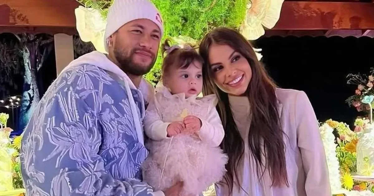 'Só vejo essa menina com roupa de 50 reais': filha de Neymar, Helena é alvo de comentário polêmico sobre pensão e Amanda Kimberlly rebate. 'Até a etiqueta...'