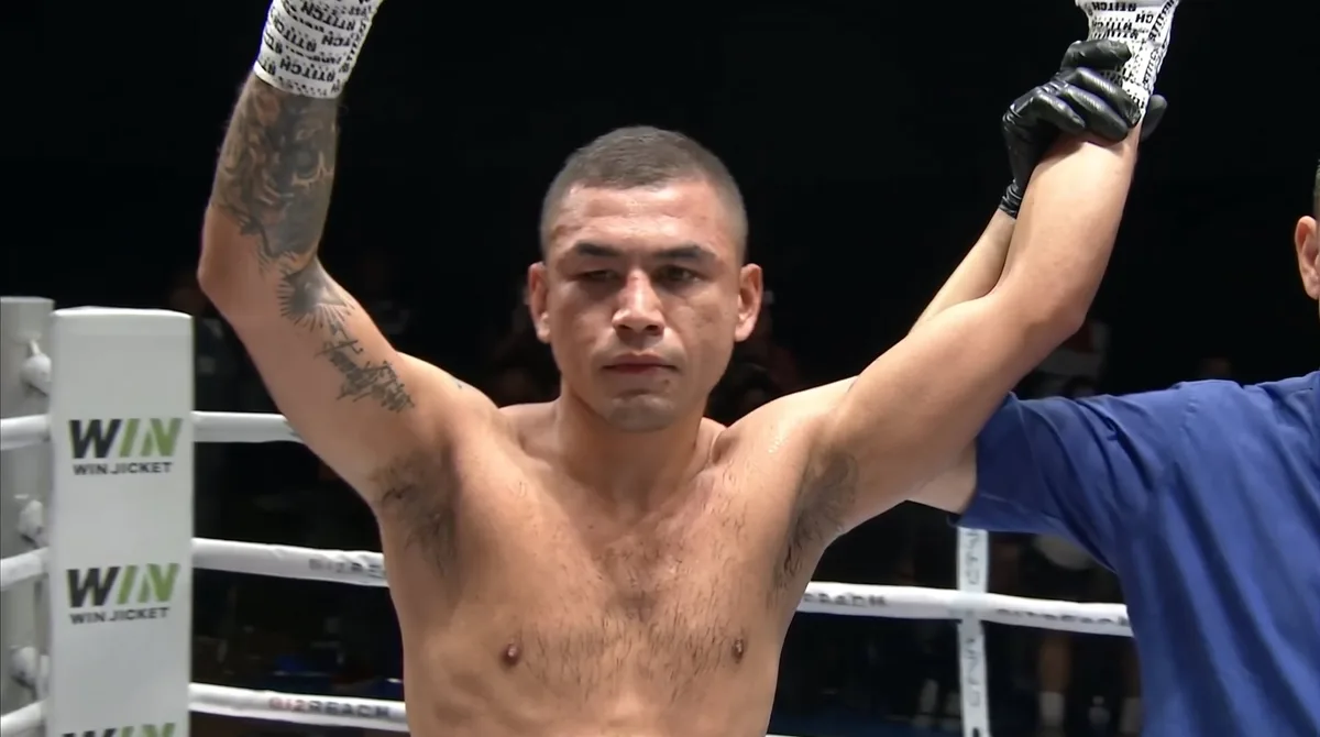 El mexicano Logan Hernández la rompe en Japón y suma victoria sobre Kyonosuke Kameda con la mira en Casimero