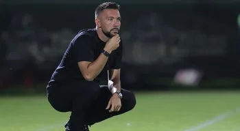Farioli alerta para momento do Arouca e quer FC Porto longe do "piloto automático"