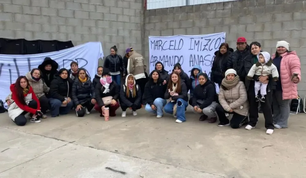 El dramático mensaje de los dueños de una textil que cerró y despidió a 120 personas: “Piensen la próxima vez que voten”