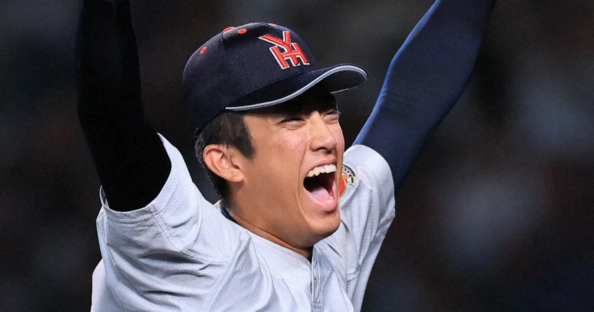 甲子園最速156キロ 「大怪物」横浜・織田、ピンチしのぐ