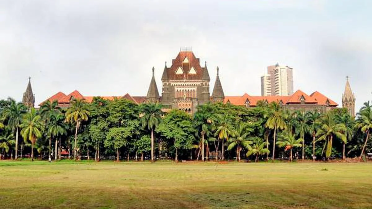 Bombay HC seeks Maharashtra govt. reply on Malegaon Deputy Mayor's plea against removing Tipu portrait from her office