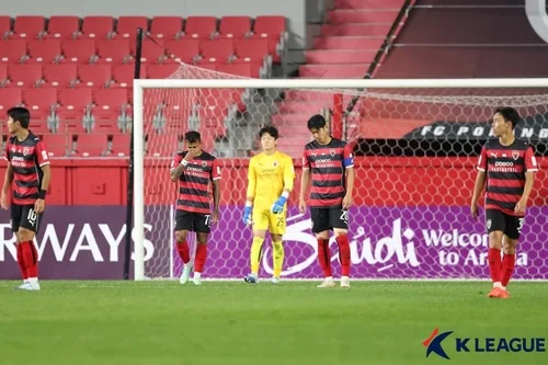 '10명이 뛴' 포항, 조호르에 0-2 패…대전은 상하이 원정 무승부