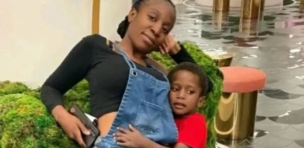 Mãe que matou 2 filhos após psicose pós-parto é julgada inimputável nos EUA