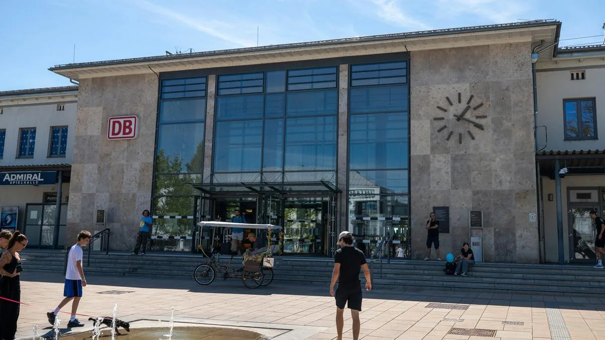British woman killed in stabbing at German railway station; suspect detained