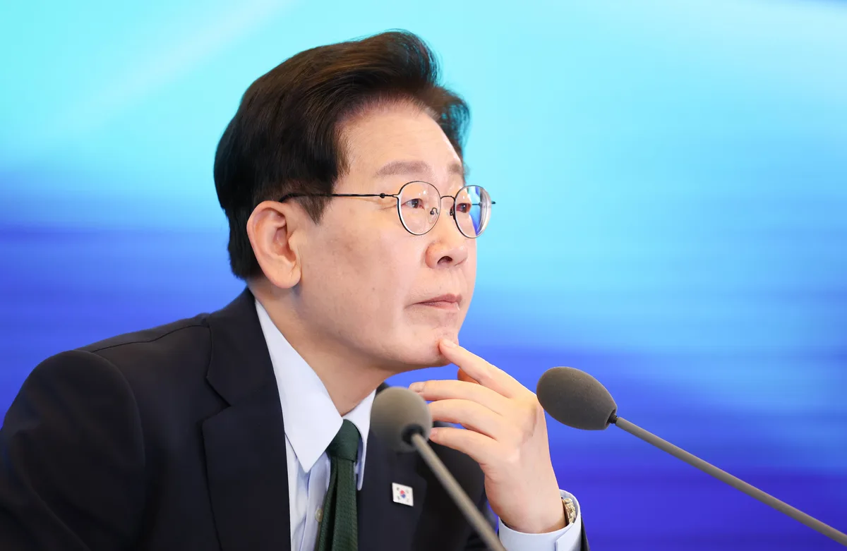 李대통령, 지지자들에게 “‘좌아하게’ 설득하는 게 진짜 이기는 길”