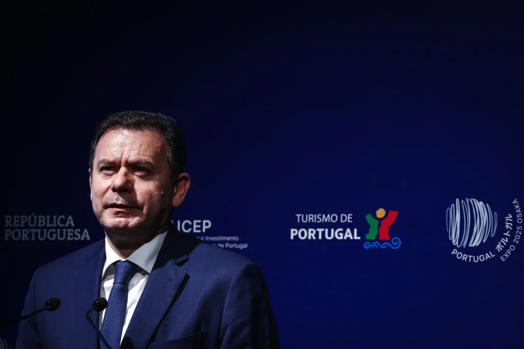 Luís Montenegro fala ao país às 20h00 e esperam-se detalhes sobre medidas de 800 milhões