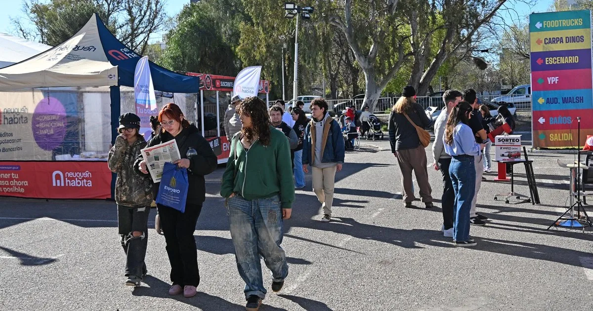 Súper sábado de la Feria del Libro 2026 en Neuquén: más de 12 horas con el predio abierto en el MNBA