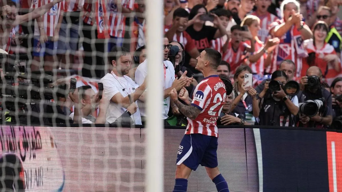 Atletico fend off 10-man Real Madrid in LaLiga battle