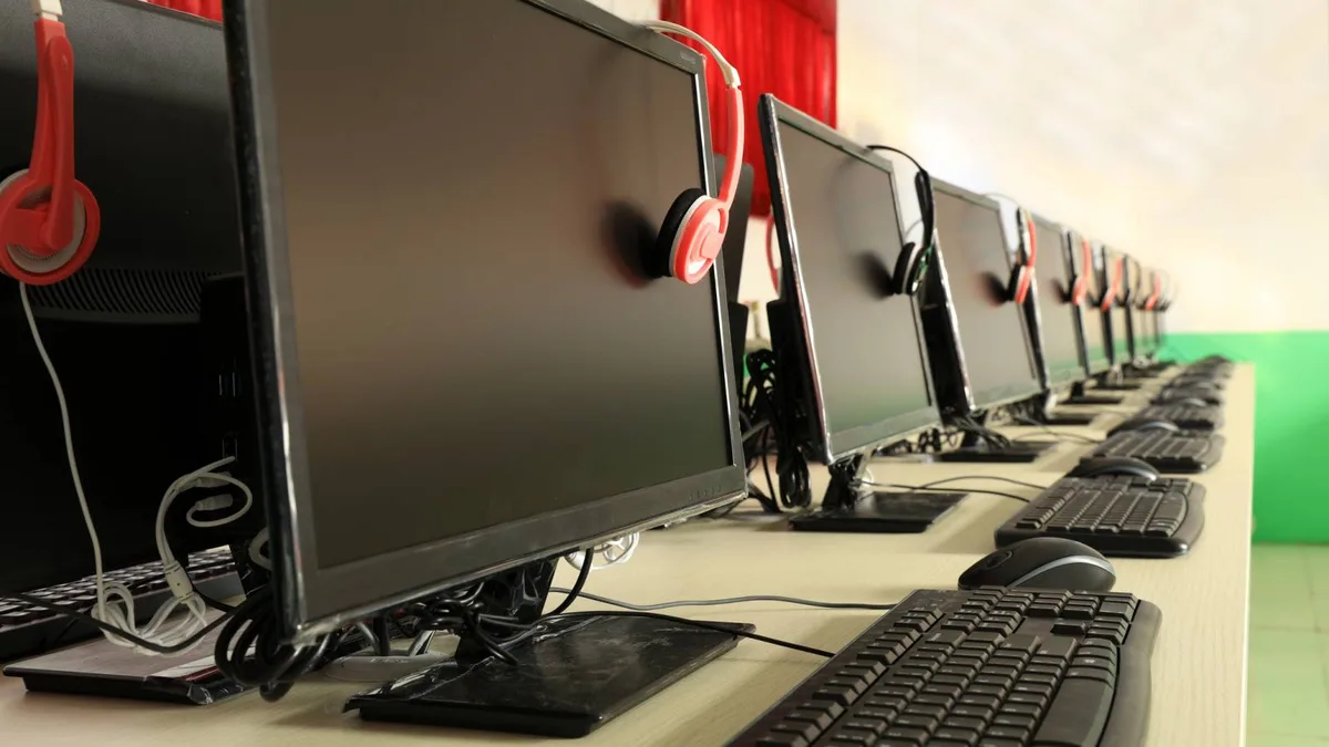 Mercado de PCs despenca 20% em 2026 e registra queda de quase 16 milhões de unidades, revela IDC