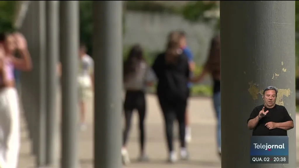 Estudo revela que 52% das crianças e jovens teve acesso a mensagens de ódio na internet