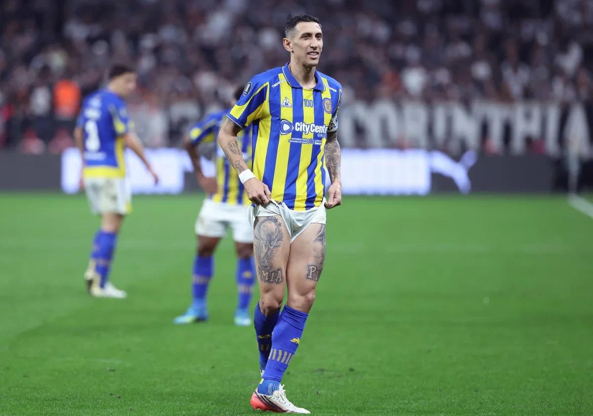 Após punição da Fifa pós Copa, Di María defende jogadores da Argentina