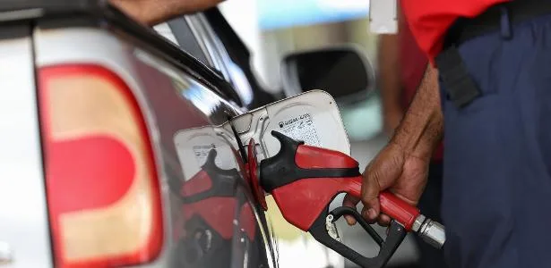Preço do etanol cai em 22 Estados, sobe em 3 e estabiliza em RR, diz ANP