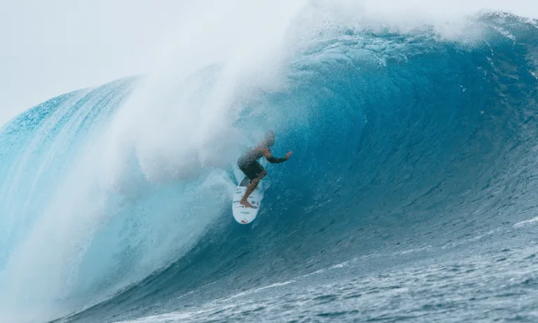 Kelia Gallina, de 14 anos, para nas quartas de final da Etapa de Teahupo’o