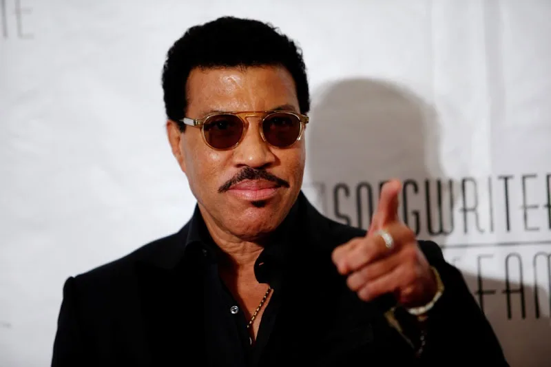Lionel Richie ingresó a cuidados intensivos tras un concierto