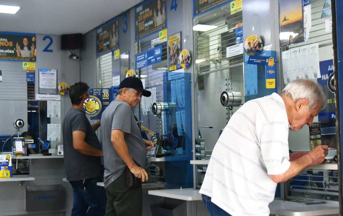 Mega-Sena será sorteada nesta quarta com prêmio de R$ 150 milhões
