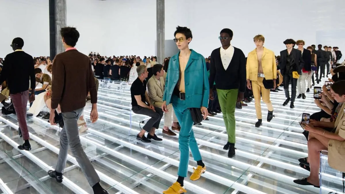 La moda levanta el veto al pantalón pitillo