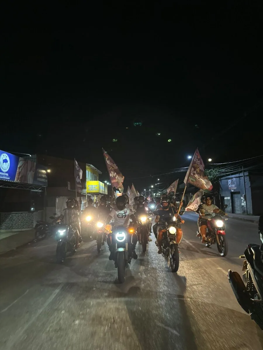 Motociata chama atenção de moradores entre o Bonsucesso e a Baixada da Sobral