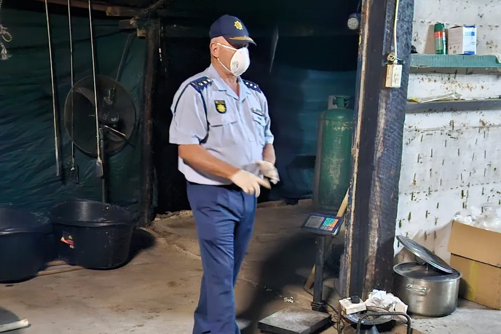 Police seize drugs worth more than R600 million in Musina bust