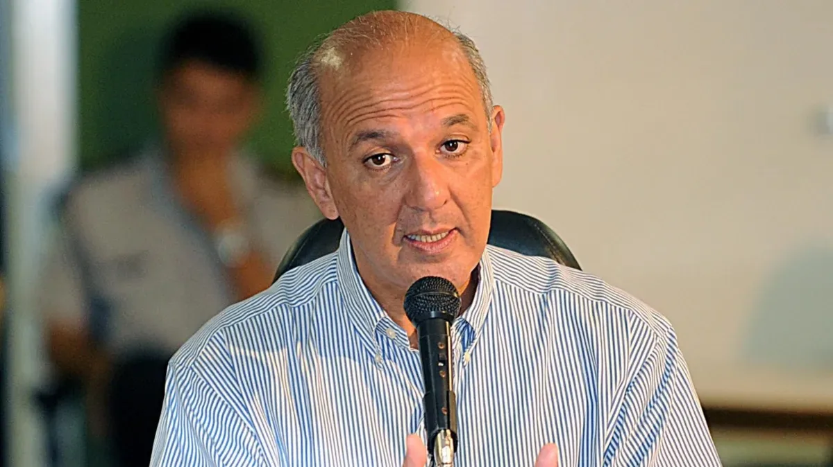 TSE barra candidatura de Arruda ao governo do Distrito Federal