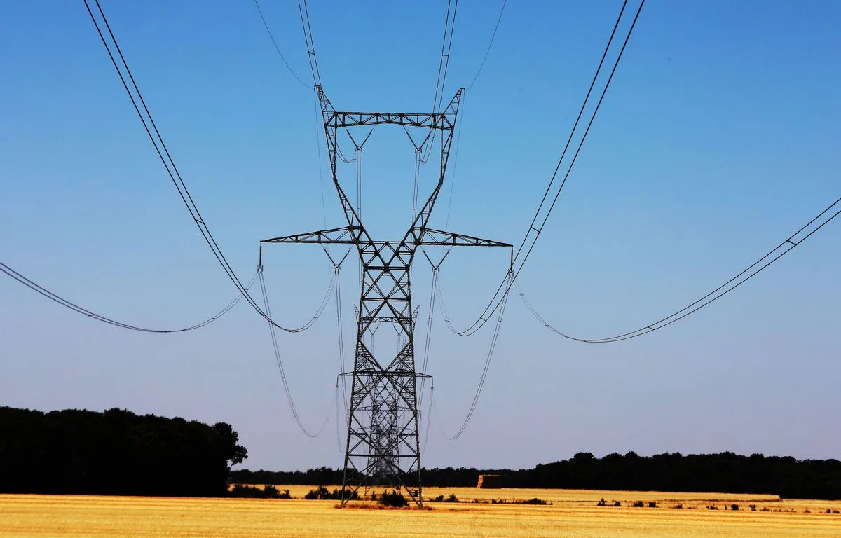 Environnement : Un front inédit à Arles contre la ligne à très haute tension qui menace la Camargue