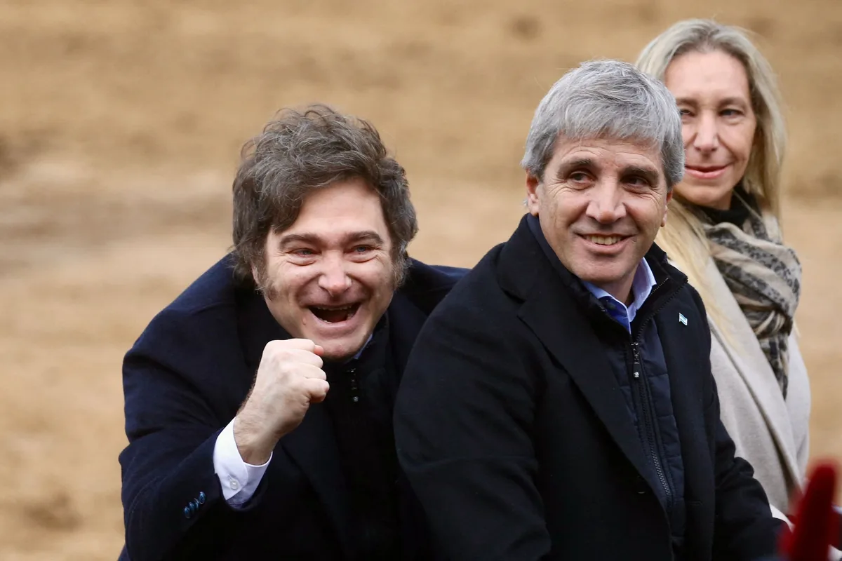 Aferrado al programa, el Gobierno piensa cómo ganar la elección sin un plan platita: alianzas, economía y frente interno