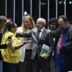 Fim da escala 6×1 conecta Lula a trabalhadores e muda rumo da campanha eleitoral