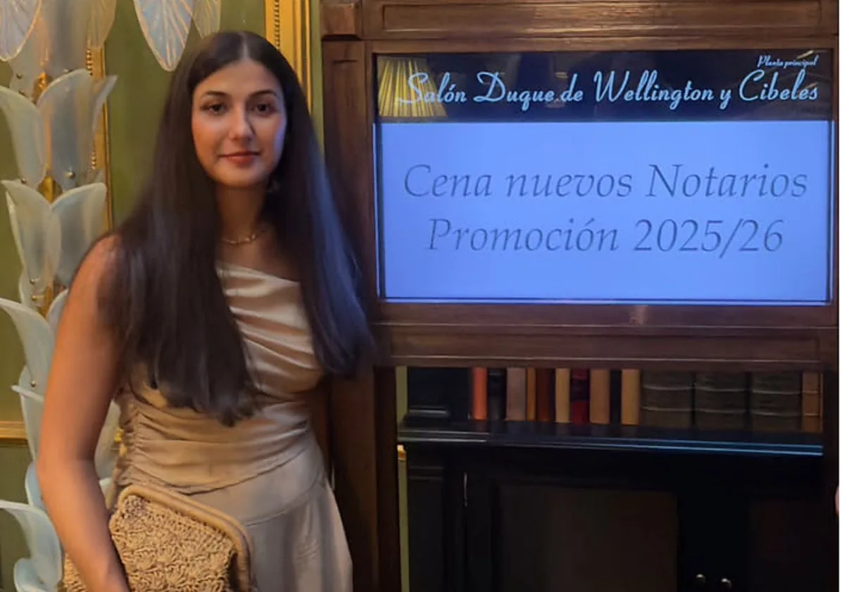 Julia, la notaria más joven de España: «Es una oposición muy difícil, pero no imposible»