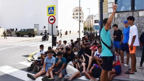 El "silencio" de Marruecos impide la reagrupación de 600 menores migrantes desde 2021