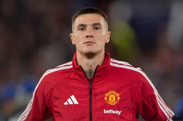 Benjamin Sesko makes Man Utd promise ahead of Manchester derby