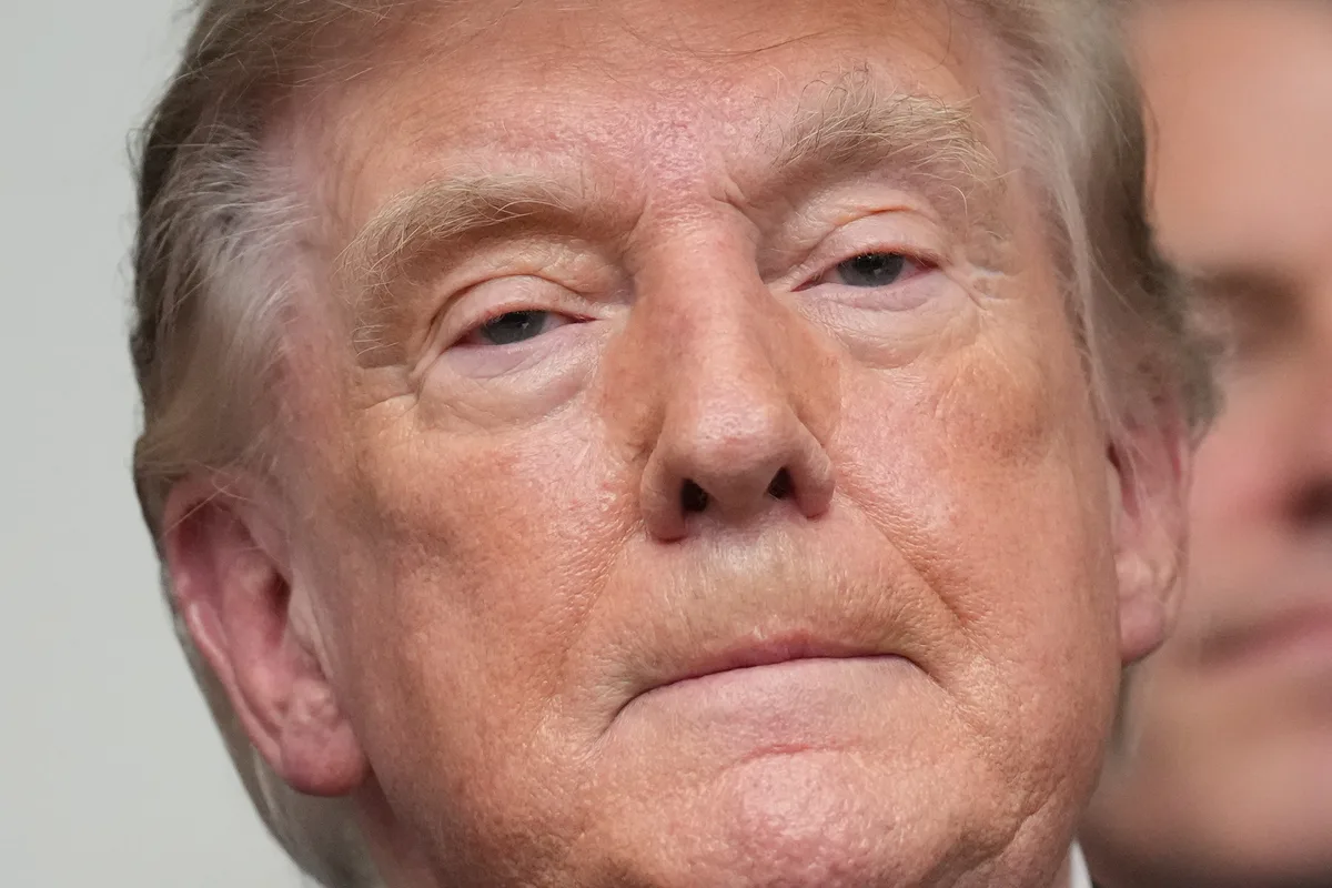 Trump diz que Kennedy Center vai fechar por 'razões de segurança' e diz que prédio só será reformado se for rebatizado com seu nome