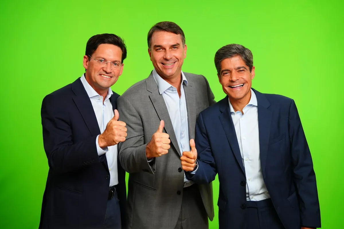 Flávio Bolsonaro estará em Salvador em caminhada com a oposição na próxima semana
