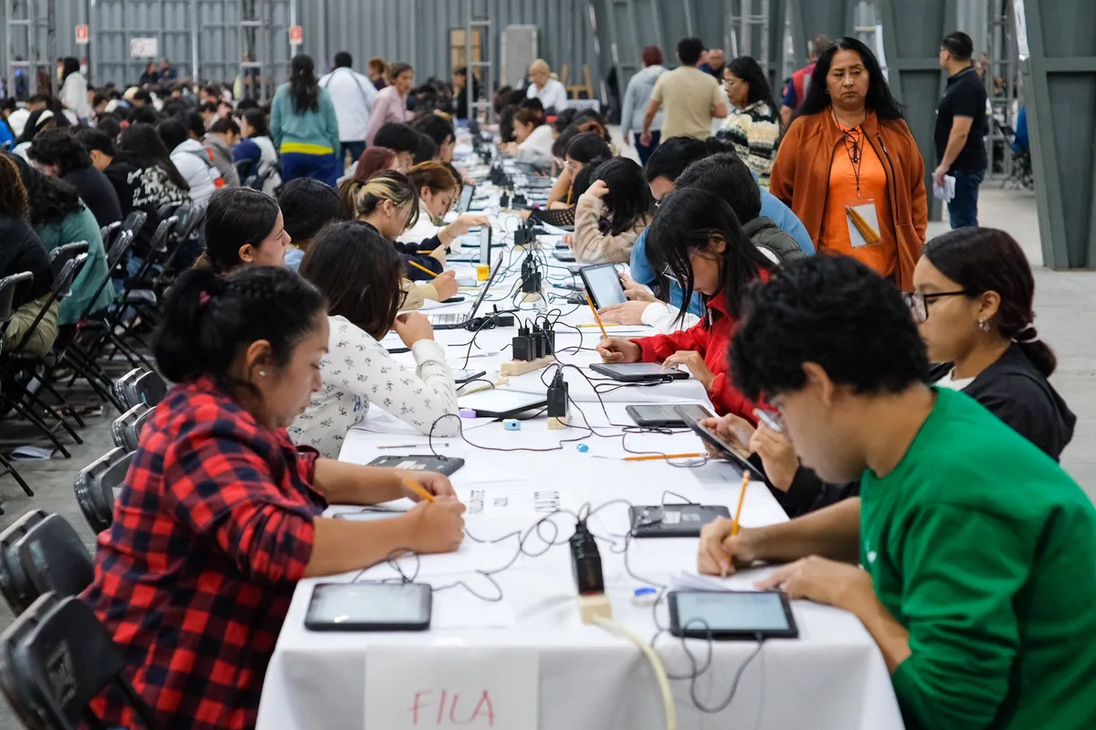 Los va a reprobar la vida: Detecta UNAM 22 intentos de trampa en examen de control en CDMX