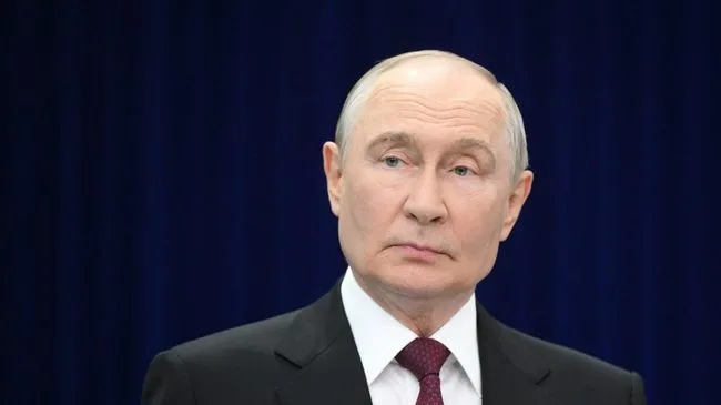Украина за 40 дней повредила около ста судов, сообщил Путин