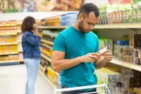 Nunca mais use suavizante nas toalhas: especialistas em limpeza doméstica revelam o ingrediente secreto para manter peças macias