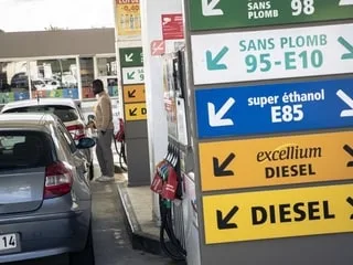 Carburants : la nouvelle aide grands rouleurs sera « versée en octobre », annonce le ministre Serge Papin