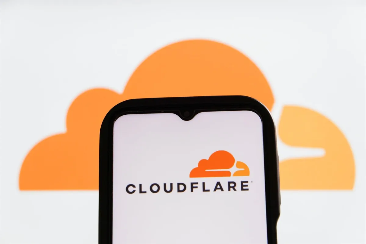 Cloudflare reporta más tráfico de agentes IA que de humanos: más del 1.700% son robots