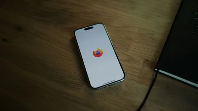 Firefox testa bloqueador de anúncios nativo e sem extensões no iPhone