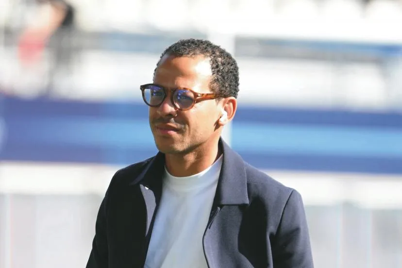 L'entraîneur Liam Rosenior avant le déplacement du Paris FC à Lorient : « Ce ne sont que 5 matches, on n'a encore rien fait »