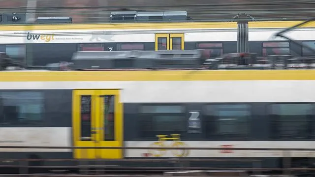 Für Schüler fahren Busse: Gleisschäden bremsen beliebte Pendler-Bahn aus