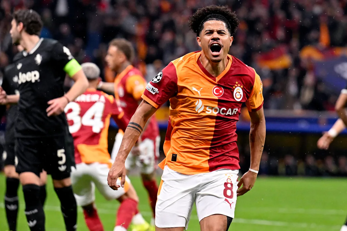 Em alta no Galatasaray, Gabriel Sara projeta duelo com Salah na Turquia