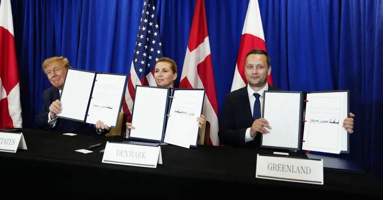 Após acordo, Trump anuncia duas bases na Gronelândia