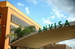 Anvisa proíbe comercialização de lotes de bioestimulador de colágeno por falsificação